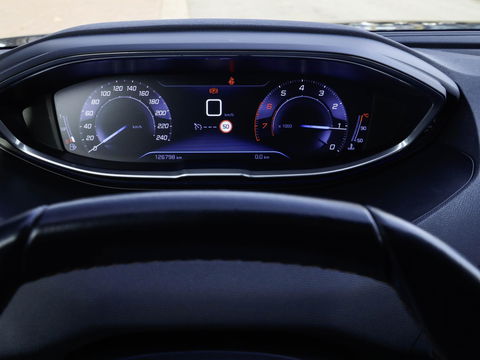 Peugeot 3008 1.2 PureTech Active 130PK | Nw Distributieriem | Trekhaak