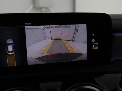 Mercedes-Benz CLA-Klasse 250e AMG | SOH 98% | Stoelverwarming | Widescreen | Sfeerverlichting | Full LED | Park Assist | Camera | Navigatie | Half leder | PHEV | Plug In