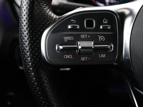 Mercedes-Benz CLA-Klasse 250e AMG | SOH 98% | Stoelverwarming | Widescreen | Sfeerverlichting | Full LED | Park Assist | Camera | Navigatie | Half leder | PHEV | Plug In