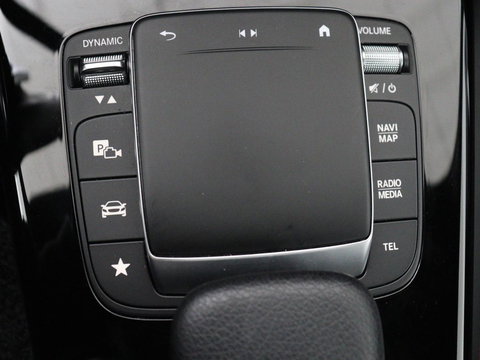 Mercedes-Benz CLA-Klasse 250e AMG | SOH 98% | Stoelverwarming | Widescreen | Sfeerverlichting | Full LED | Park Assist | Camera | Navigatie | Half leder | PHEV | Plug In