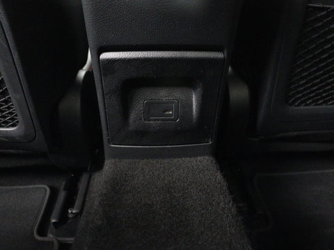 Mercedes-Benz CLA-Klasse 250e AMG | SOH 98% | Stoelverwarming | Widescreen | Sfeerverlichting | Full LED | Park Assist | Camera | Navigatie | Half leder | PHEV | Plug In