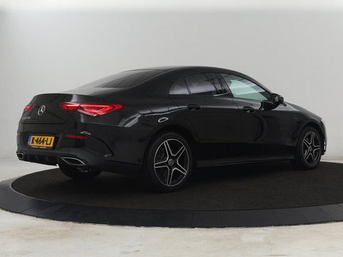 Mercedes-Benz CLA-Klasse 250e AMG | SOH 98% | Stoelverwarming | Widescreen | Sfeerverlichting | Full LED | Park Assist | Camera | Navigatie | Half leder | PHEV | Plug In