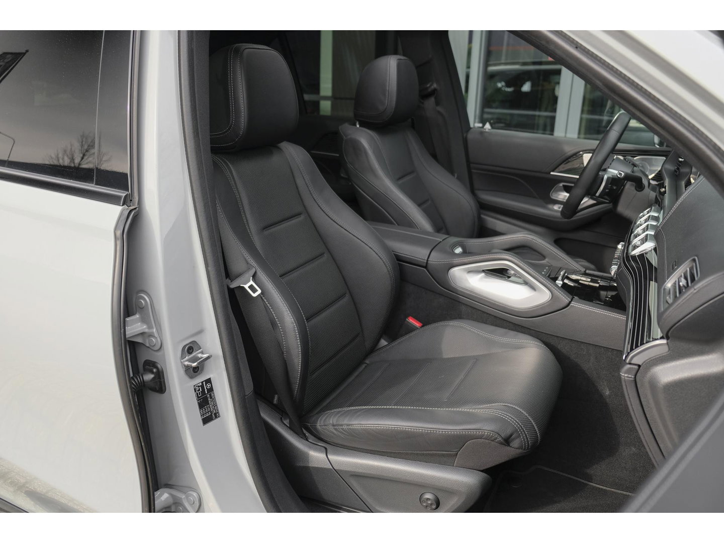 Mercedes-Benz GLE GLE400e AMG 381pk Panoramadak *BTW* Alpingrau *SOH 97%* Luchtvering NLauto 22" LMV Trekhaak