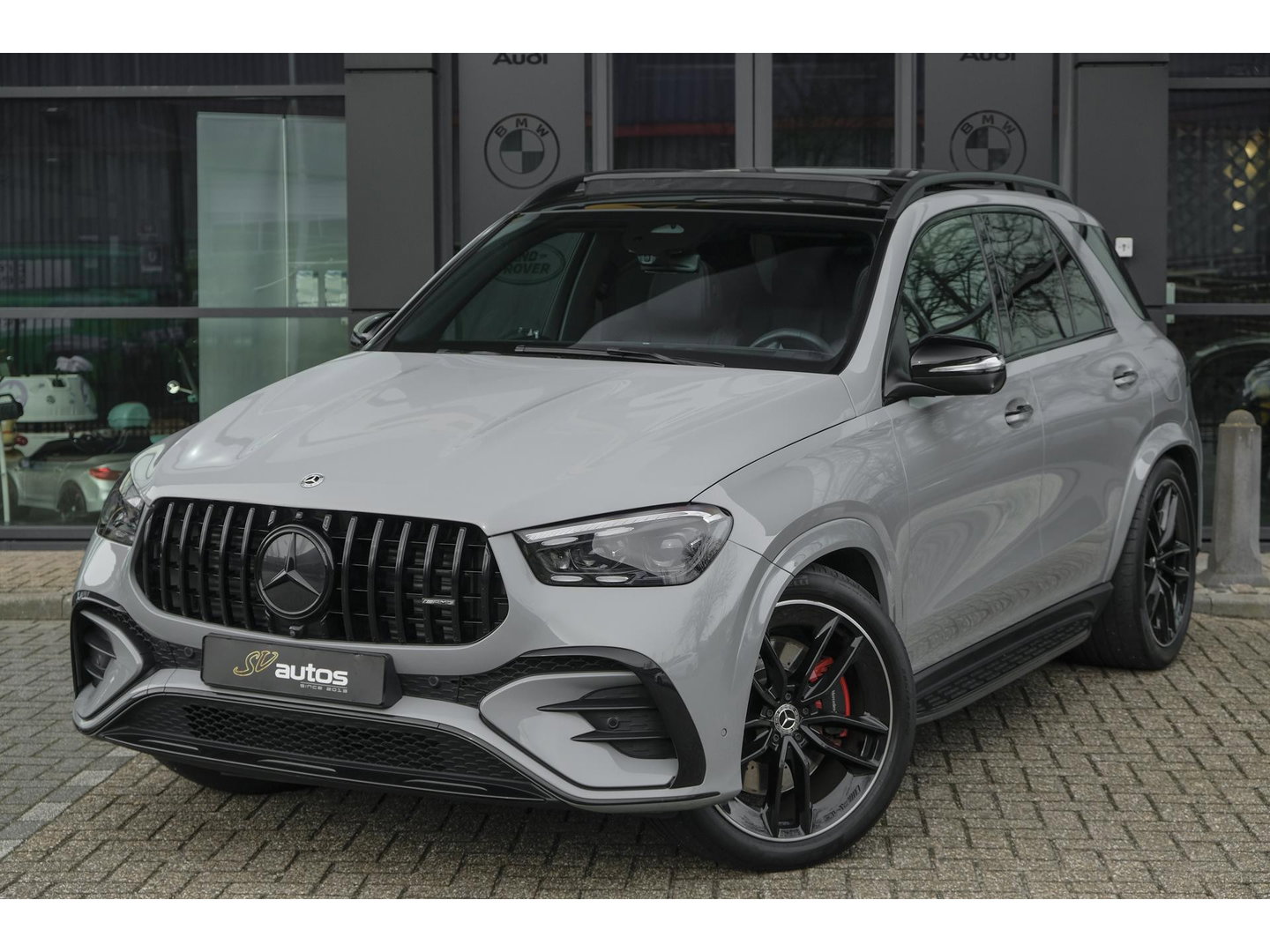 Mercedes-Benz GLE GLE400e AMG 381pk Panoramadak *BTW* Alpingrau *SOH 97%* Luchtvering NLauto 22" LMV Trekhaak