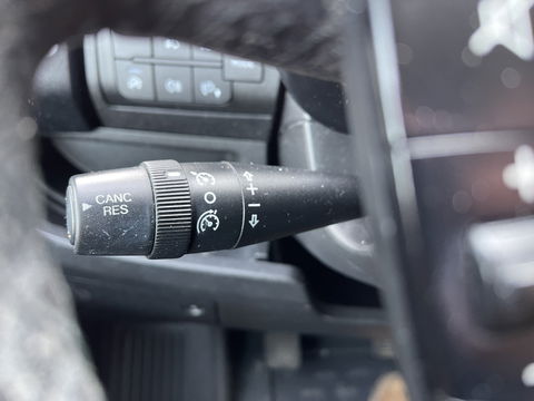 Peugeot Boxer 335 2.2 BlueHDi 165pk L2H2 Premium / vaste prijs rijklaar € 16.950 ex btw / lease vanaf € 285 / airco / cruise / navigatie / euro 6 / bpm vrij / trekhaak 2500 kg !