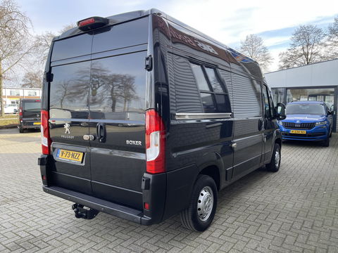 Peugeot Boxer 335 2.2 BlueHDi 165pk L2H2 Premium / vaste prijs rijklaar € 16.950 ex btw / lease vanaf € 285 / airco / cruise / navigatie / euro 6 / bpm vrij / trekhaak 2500 kg !