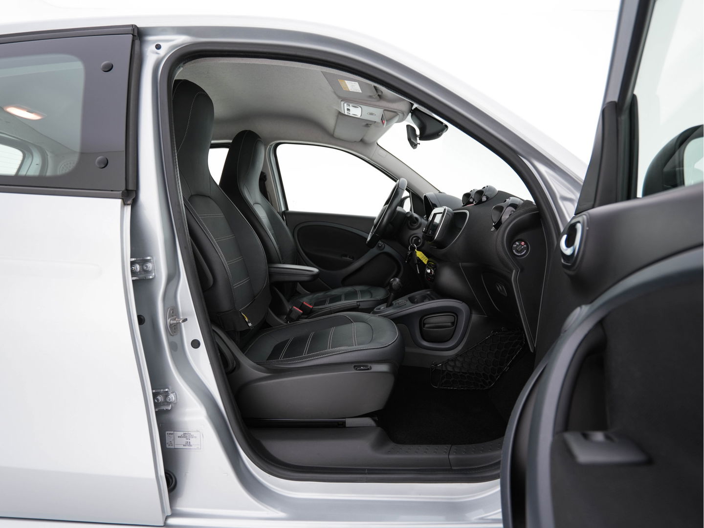 Smart Forfour EQ Business Solution {SOH-87%} (INCL-BTW) Aut. *NAVI-FULLMAP | LEATHER | ECC | CRUISE | HEATED-COMFORT-SEATS | 15"ALU*