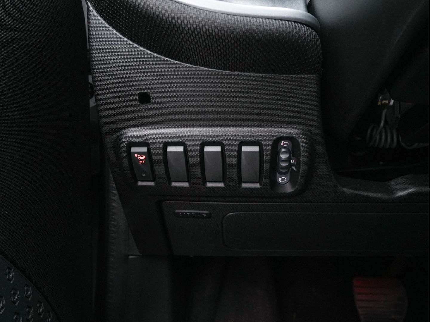 Smart Forfour EQ Business Solution {SOH-87%} (INCL-BTW) Aut. *NAVI-FULLMAP | LEATHER | ECC | CRUISE | HEATED-COMFORT-SEATS | 15"ALU*