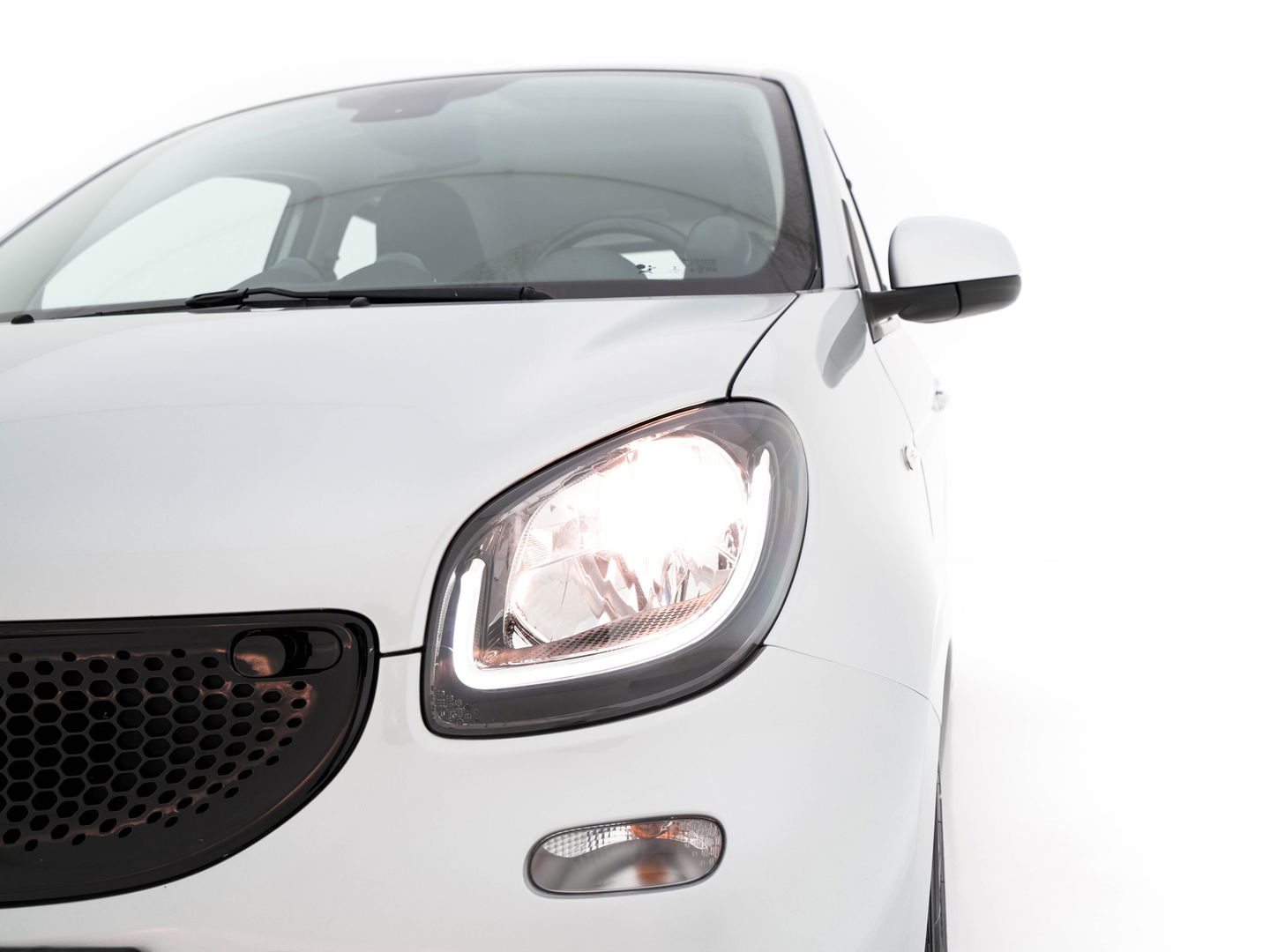 Smart Forfour EQ Business Solution {SOH-87%} (INCL-BTW) Aut. *NAVI-FULLMAP | LEATHER | ECC | CRUISE | HEATED-COMFORT-SEATS | 15"ALU*