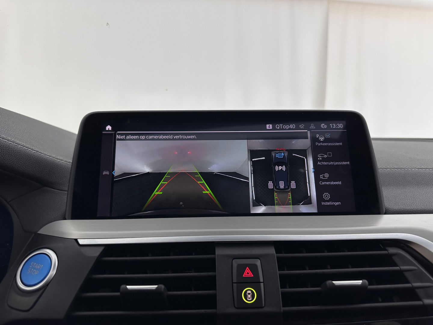 BMW iX3 High Executive 80 kWh [ 3-Fase-11kW ] {SOH-98%} (INCL-BTW) Aut. *PANO | LEATHER | HARMAN/KARDON | FULL-LED | BLINDSPOT | MEMORY-PACK | DIGI-COCKPIT | HEATED-SPORTSEATS | KEYLESS | TOPVIEW | DAB+ | NAVI-FULLMAP | HEAD-UP | PRIVACY-GLASS | .