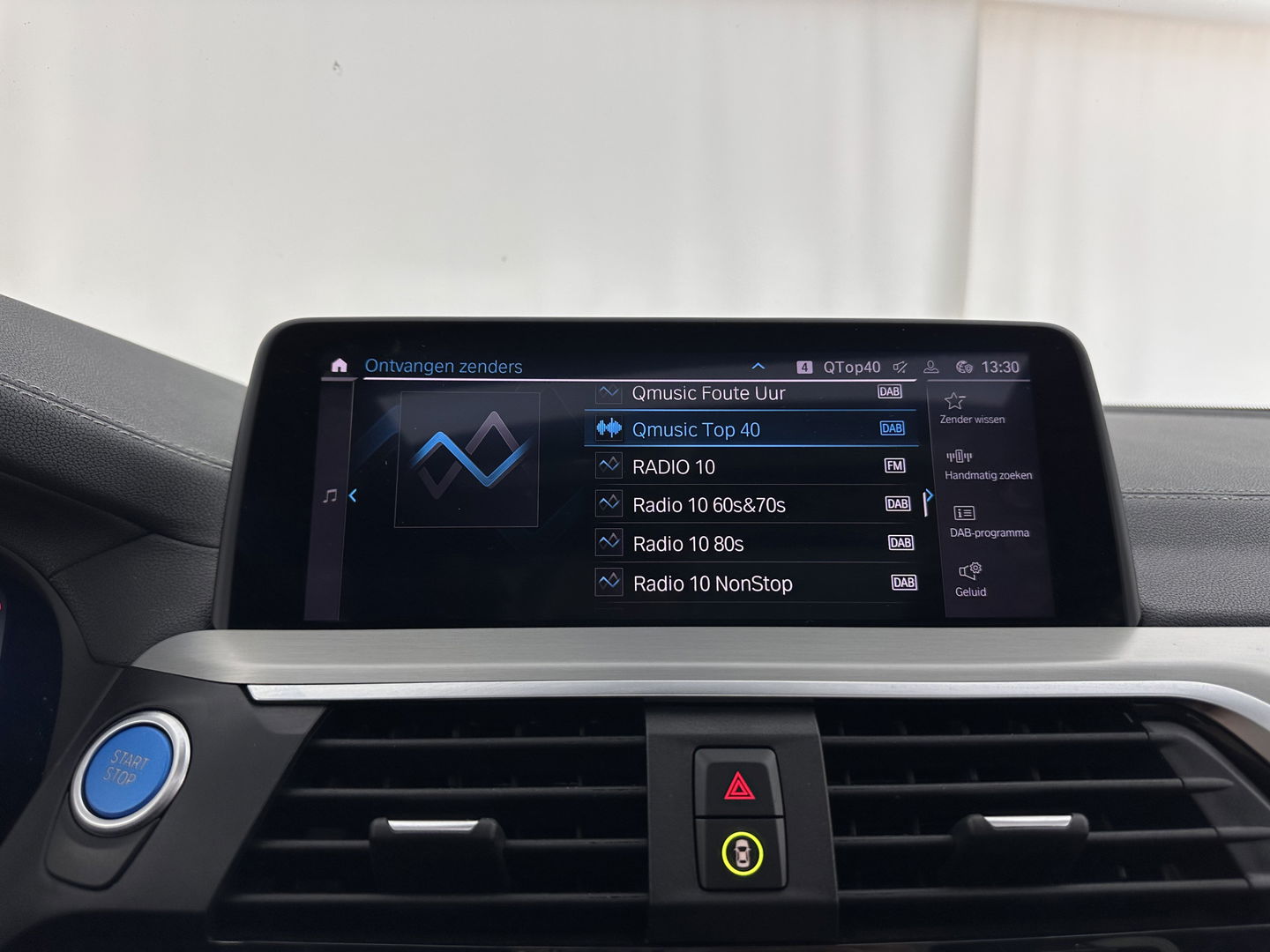 BMW iX3 High Executive 80 kWh [ 3-Fase-11kW ] {SOH-98%} (INCL-BTW) Aut. *PANO | LEATHER | HARMAN/KARDON | FULL-LED | BLINDSPOT | MEMORY-PACK | DIGI-COCKPIT | HEATED-SPORTSEATS | KEYLESS | TOPVIEW | DAB+ | NAVI-FULLMAP | HEAD-UP | PRIVACY-GLASS | .