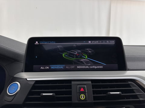 BMW iX3 High Executive 80 kWh [ 3-Fase-11kW ] {SOH-98%} (INCL-BTW) Aut. *PANO | LEATHER | HARMAN/KARDON | FULL-LED | BLINDSPOT | MEMORY-PACK | DIGI-COCKPIT | HEATED-SPORTSEATS | KEYLESS | TOPVIEW | DAB+ | NAVI-FULLMAP | HEAD-UP | PRIVACY-GLASS | .