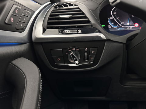 BMW iX3 High Executive 80 kWh [ 3-Fase-11kW ] {SOH-98%} (INCL-BTW) Aut. *PANO | LEATHER | HARMAN/KARDON | FULL-LED | BLINDSPOT | MEMORY-PACK | DIGI-COCKPIT | HEATED-SPORTSEATS | KEYLESS | TOPVIEW | DAB+ | NAVI-FULLMAP | HEAD-UP | PRIVACY-GLASS | .