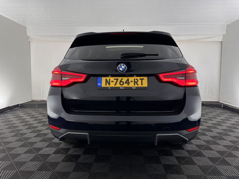 BMW iX3 High Executive 80 kWh [ 3-Fase-11kW ] {SOH-98%} (INCL-BTW) Aut. *PANO | LEATHER | HARMAN/KARDON | FULL-LED | BLINDSPOT | MEMORY-PACK | DIGI-COCKPIT | HEATED-SPORTSEATS | KEYLESS | TOPVIEW | DAB+ | NAVI-FULLMAP | HEAD-UP | PRIVACY-GLASS | .
