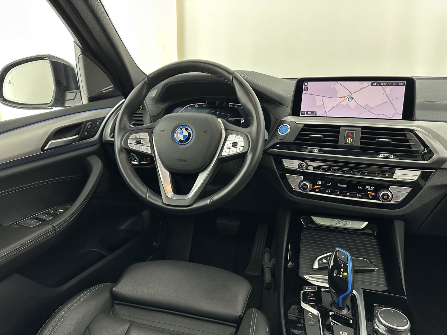 BMW iX3 High Executive 80 kWh [ 3-Fase-11kW ] {SOH-98%} (INCL-BTW) Aut. *PANO | LEATHER | HARMAN/KARDON | FULL-LED | BLINDSPOT | MEMORY-PACK | DIGI-COCKPIT | HEATED-SPORTSEATS | KEYLESS | TOPVIEW | DAB+ | NAVI-FULLMAP | HEAD-UP | PRIVACY-GLASS | .