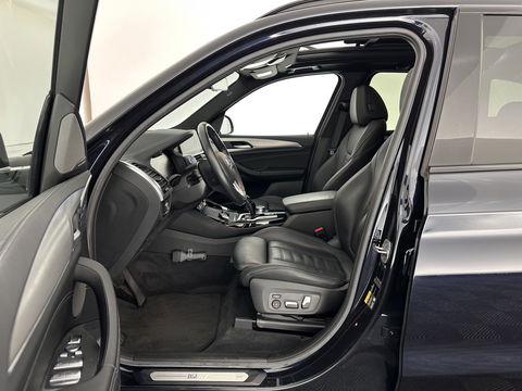 BMW iX3 High Executive 80 kWh [ 3-Fase-11kW ] {SOH-98%} (INCL-BTW) Aut. *PANO | LEATHER | HARMAN/KARDON | FULL-LED | BLINDSPOT | MEMORY-PACK | DIGI-COCKPIT | HEATED-SPORTSEATS | KEYLESS | TOPVIEW | DAB+ | NAVI-FULLMAP | HEAD-UP | PRIVACY-GLASS | .