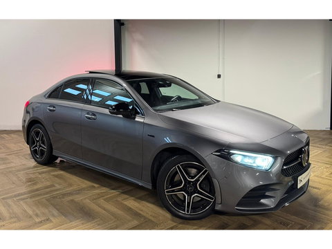 Mercedes-Benz A-Klasse 250 e Business Solution AMG PANO HUD CAM