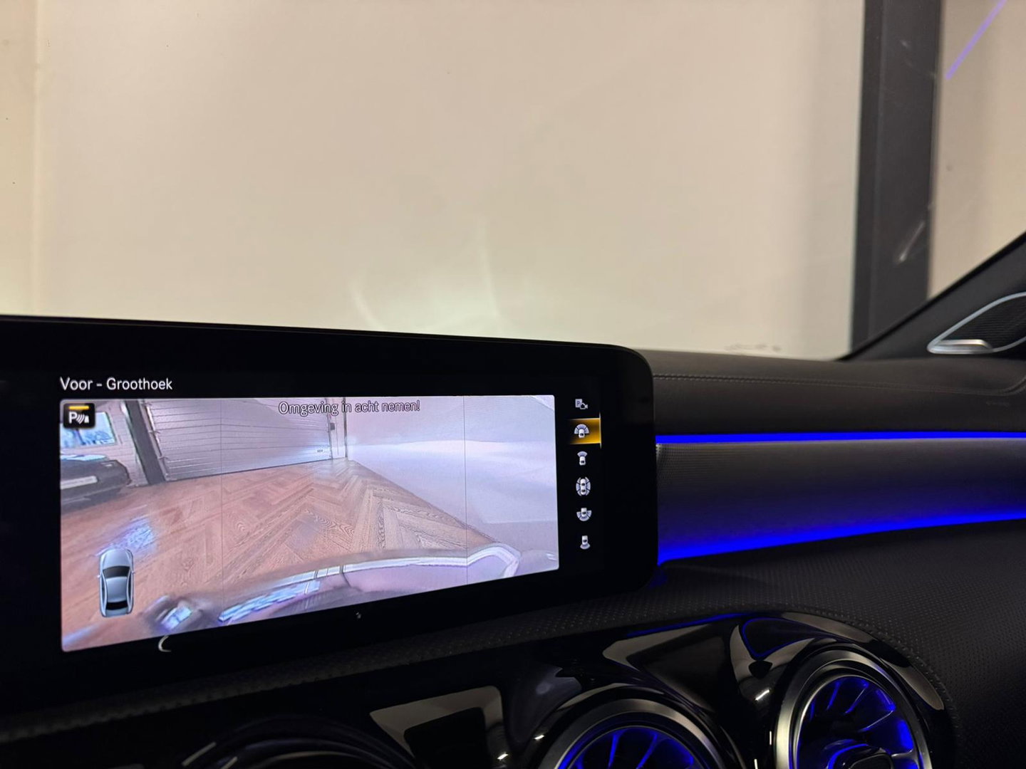 Mercedes-Benz A-Klasse 250 e Business Solution AMG PANO HUD CAM