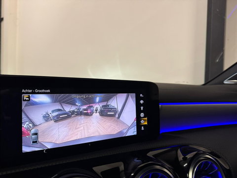 Mercedes-Benz A-Klasse 250 e Business Solution AMG PANO HUD CAM
