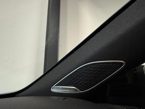 Mercedes-Benz A-Klasse 250 e Business Solution AMG PANO HUD CAM