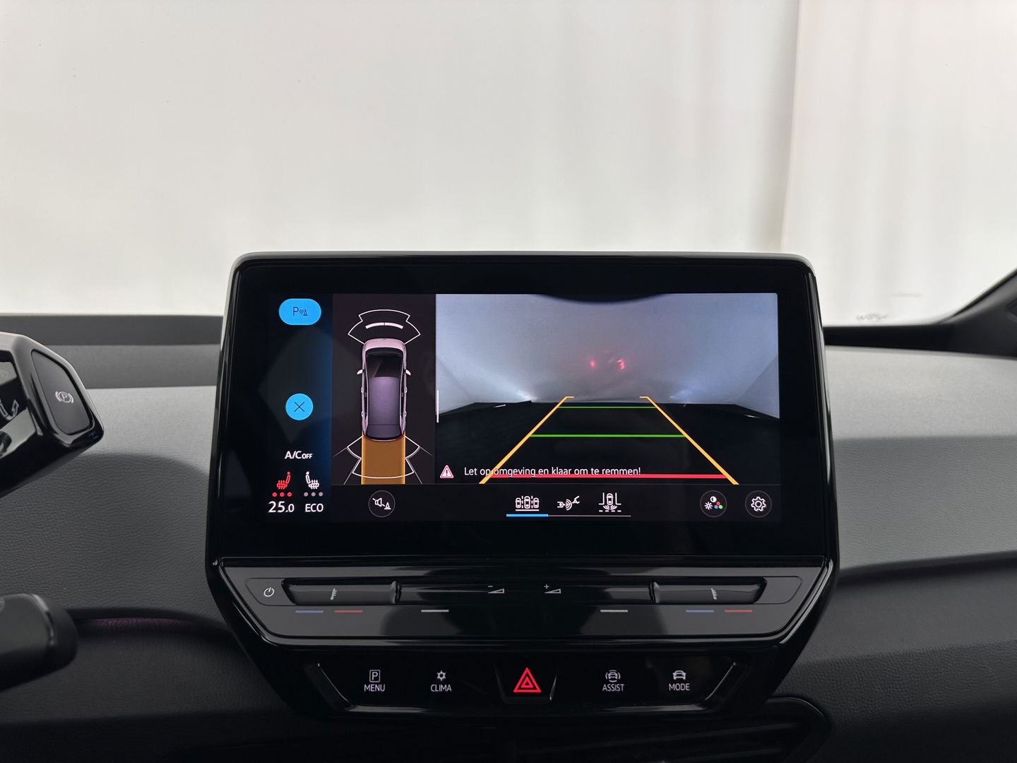 Volkswagen ID.3 First Max 58 kWh [ 3-Fase-11kW ] {SOH-87%} (INCL-BTW) *HEATPUMP | PANO | HEAD-UP | ADAPTIVE-CRUISE | IQ-LIGHTS | BLINDSPOT | CAMERA | KEYLESS | MICROFIBRE | AMBIENTLIGHT | NAVI-FULLMAP | DAB+ | ECC | HEATED-SPORTSEATS | DIGI-COCKPIT |