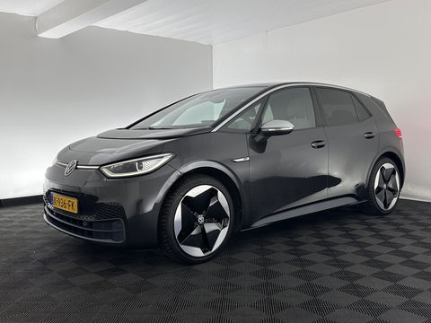 Volkswagen ID.3 First Max 58 kWh [ 3-Fase-11kW ] {SOH-87%} (INCL-BTW) *HEATPUMP | PANO | HEAD-UP | ADAPTIVE-CRUISE | IQ-LIGHTS | BLINDSPOT | CAMERA | KEYLESS | MICROFIBRE | AMBIENTLIGHT | NAVI-FULLMAP | DAB+ | ECC | HEATED-SPORTSEATS | DIGI-COCKPIT |