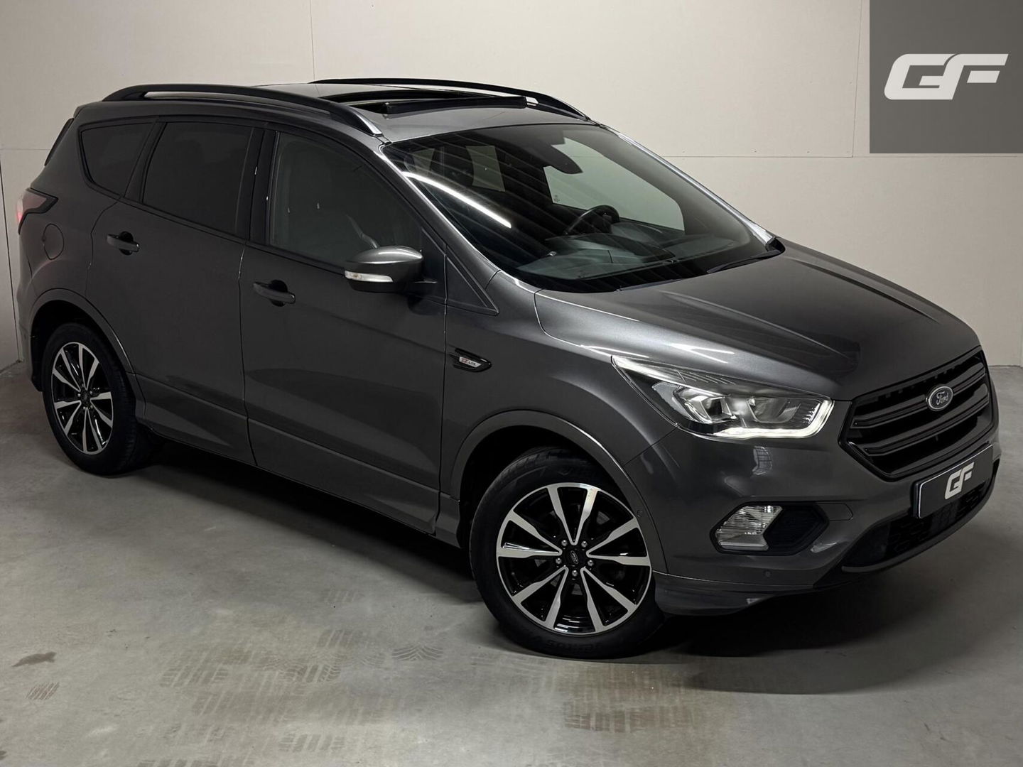 Ford Kuga 1.5 EcoBoost ST Line Pano Camera Carplay Winterpakket NAP