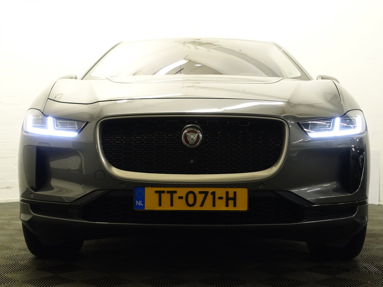 Jaguar I-PACE