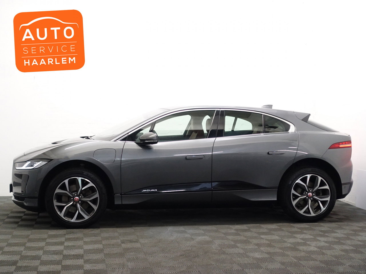 Jaguar I-PACE