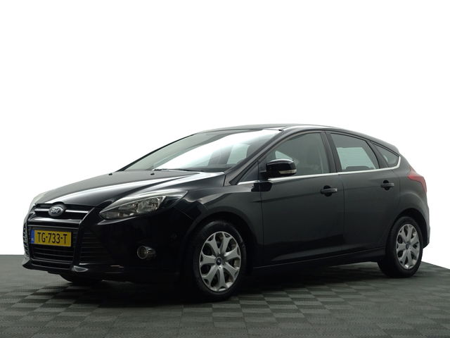 Ford Focus - 1.0 EcoBoost Lease Titanium- Stoelverwarming, Park Assist, Clima, Sport Interieur, Park Pilot