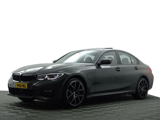 BMW 3 Serie - 330e M Sport Aut- Schuifdak, Harman Kardon, Head Up, Sfeerverlichting, 360 Camera, Carplay