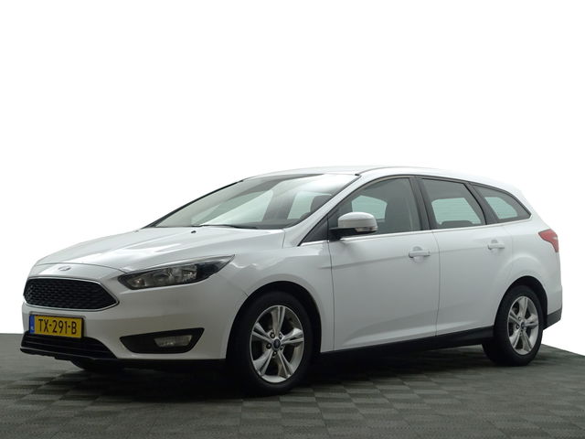 Ford Focus - Wagon 1.0 Titanium Edition- 127dkm, Stoelverwarming, Clima, Sport Interieur, Privacy Glass