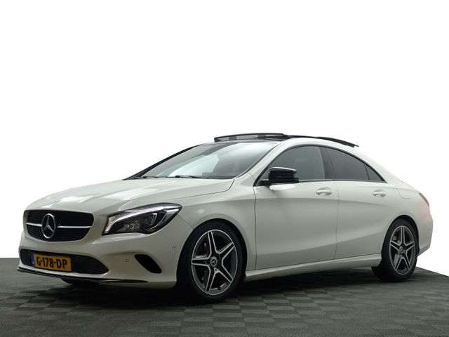 Mercedes-Benz CLA - 180 AMG Premium Aut- Panoramadak, Camera, Sfeerverlichting, keyless, Stoelverwarming, Sport Interieur