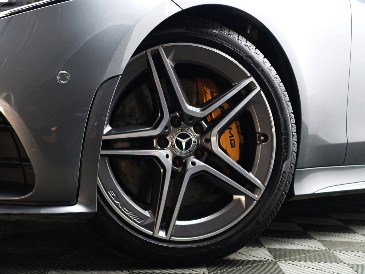 Mercedes-Benz CLS
