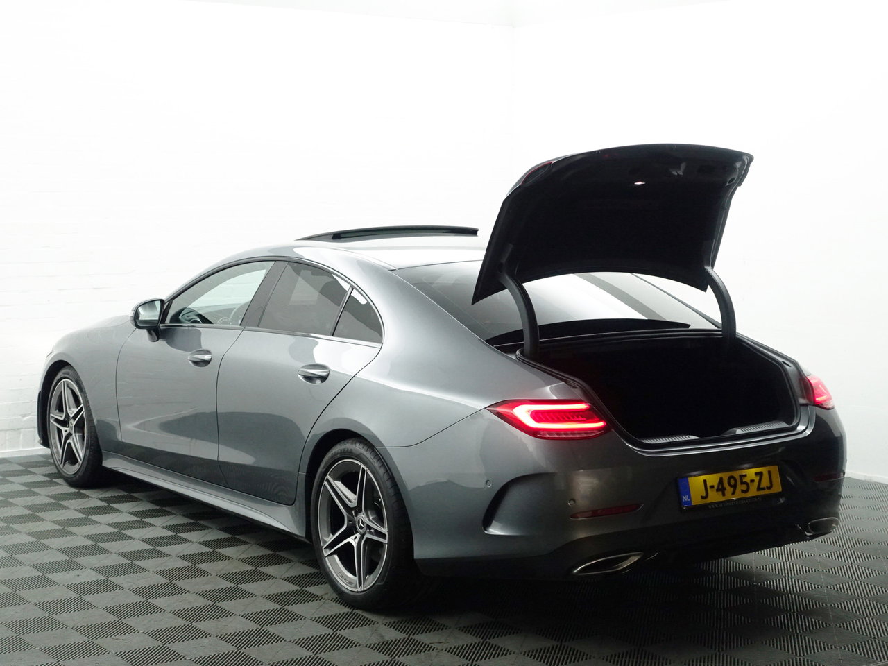 Mercedes-Benz CLS