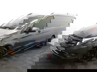 Mercedes-Benz Vito - 119 CDI AMG Night Edition Aut- Xenon Led, 3 Pers, Camera, Navi, Stoelverwarming, Grijs Ken