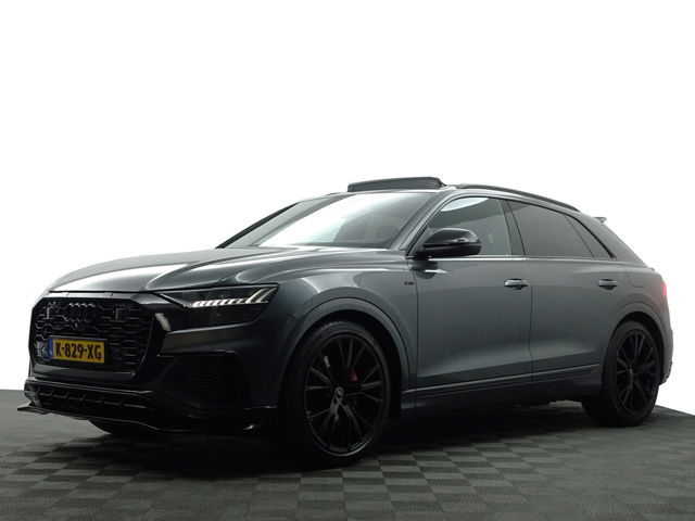 Audi Q8 - 55 TFSI e Quattro S Competition Aut- Panoramadak, Design Leder, Bang Olufsen, Head Up, Sfeerverlichting, Memory, CarPlay
