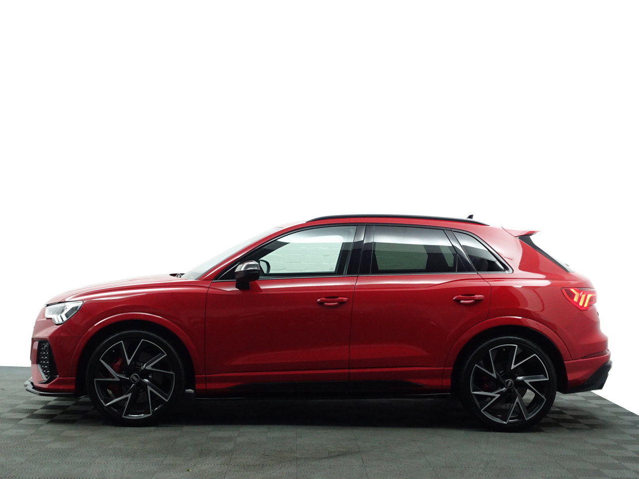 Audi RSQ3