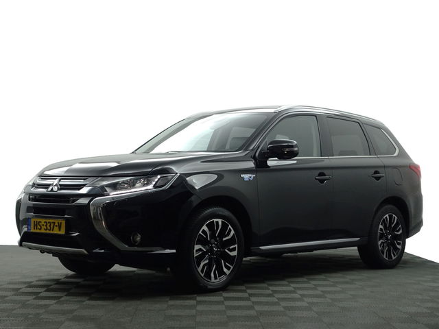 Mitsubishi Outlander - 2.0 PHEV instyle+ Aut- Schuifdak, 360 Camera, Xenon Led, Stuur/Stoelverwarming, Ada Cruise