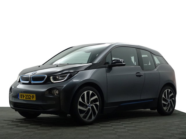 BMW i3 - High Voltage Edition 94Ah 33 kWh- Xenon Led, Park Assist, Stoelverwarming, Navigatie, Cruise, Privacy Glass