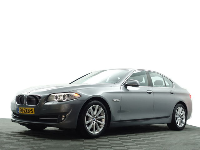 BMW 5 Serie - 520i M Sport Aut- Xenon Led, Stoelverwarming, Virtual Cockpit, Dynamic Select, Park Assist