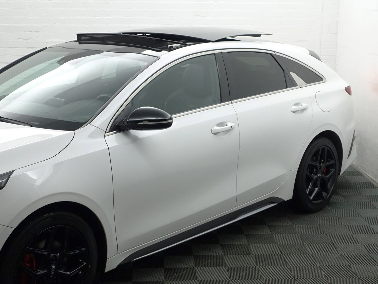 Kia ProCeed