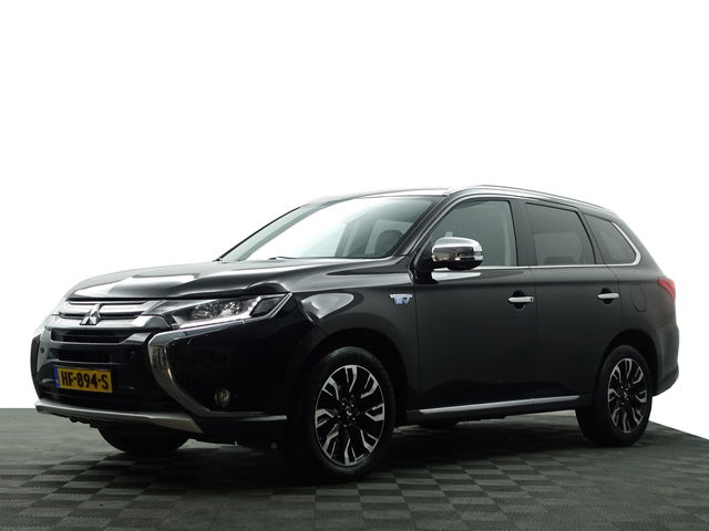 Mitsubishi Outlander - 2.0 PHEV Instyle Aut- Xenon Led, Camera, Stoelverwarming, Sport Interieur, Clima, Ada Cruise