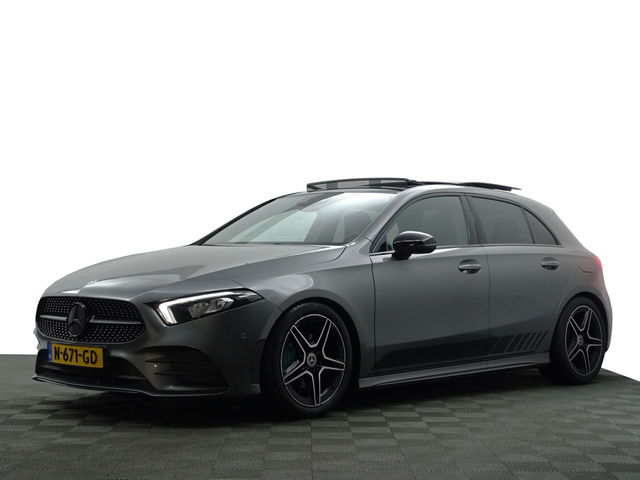 Mercedes-Benz A-Klasse - 200 AMG Tiffany Premium Plus Aut- 19dkm, Panoramadak, Sfeerverlichting, Camera, Stoelverwarming, Custom