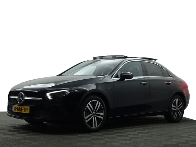 Mercedes-Benz A-Klasse - 250 e AMG Prestige Plus Aut- Panoramadak, 2x Memory, Sfeerverlichting, Carplay, Android Auto, Zitcomfort