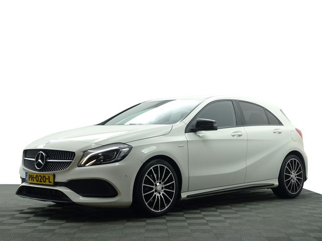 Mercedes-Benz A-Klasse - 180 AMG White Art Edition Aut- Night Package, Sfeerverlichting, Camera, Keyless, Xenon Led, Dynamic Select