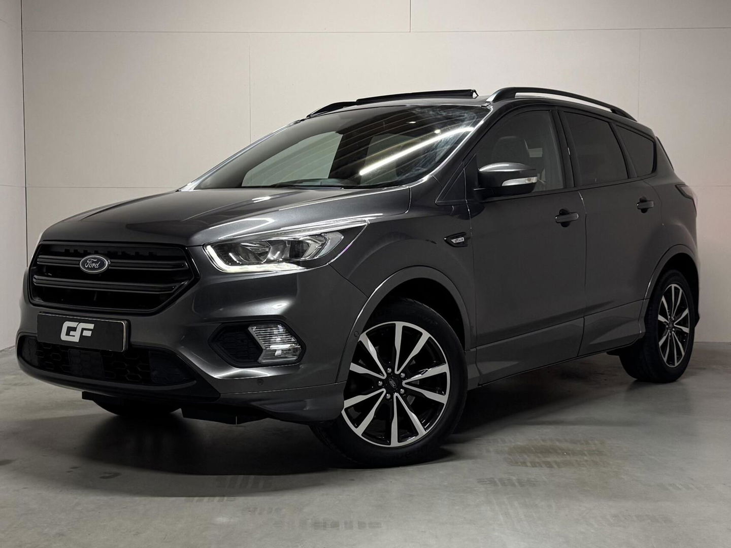 Ford Kuga 1.5 EcoBoost ST Line Pano Camera Carplay Winterpakket NAP