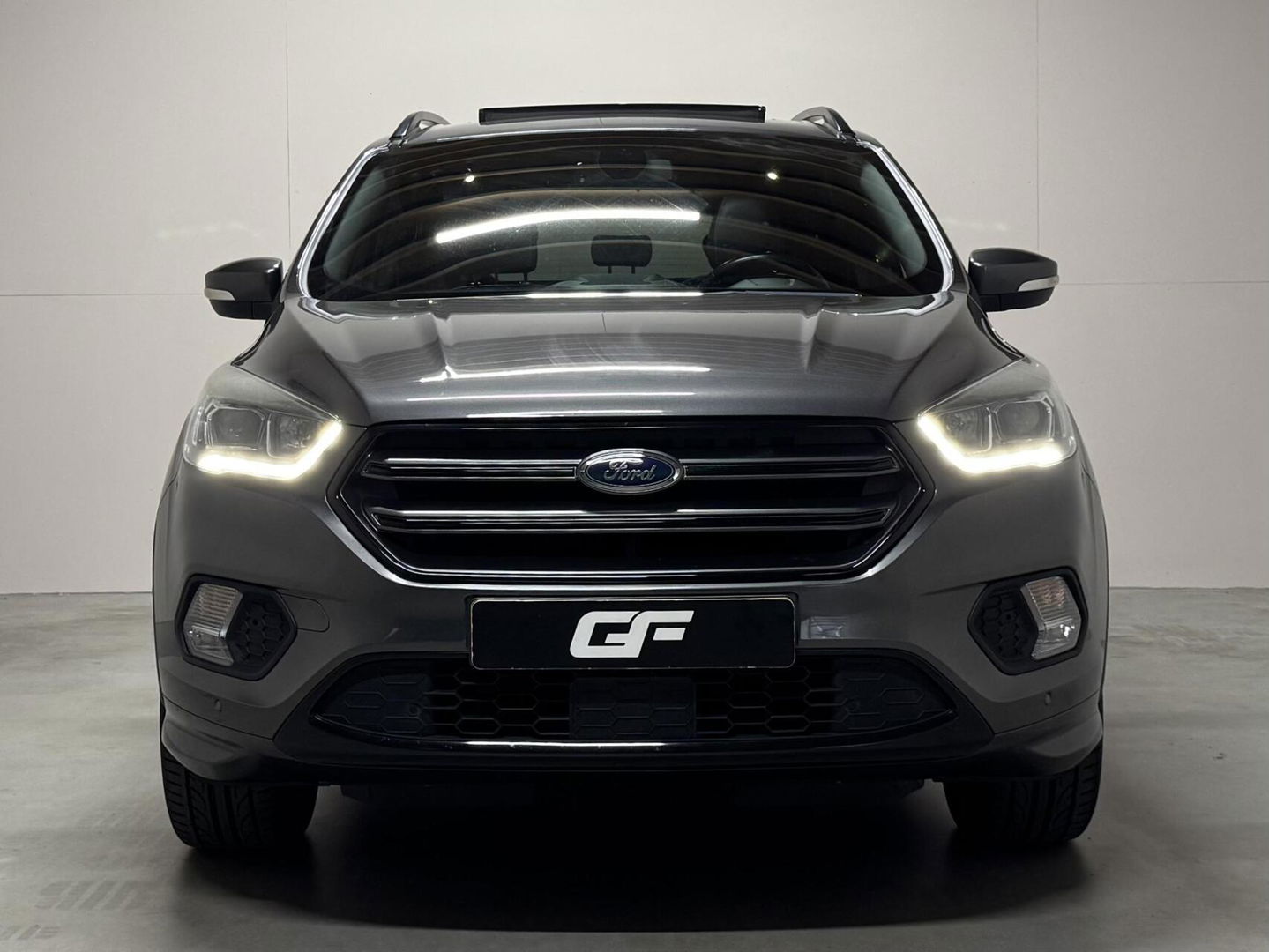 Ford Kuga 1.5 EcoBoost ST Line Pano Camera Carplay Winterpakket NAP