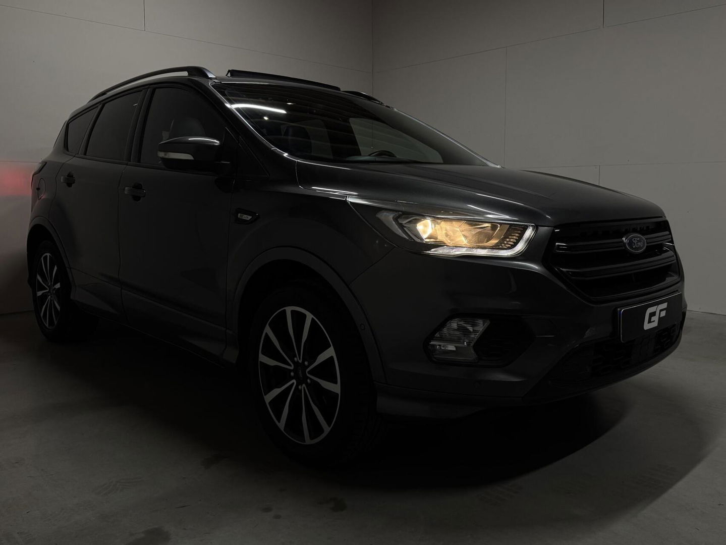 Ford Kuga 1.5 EcoBoost ST Line Pano Camera Carplay Winterpakket NAP