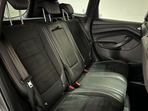 Ford Kuga 1.5 EcoBoost ST Line Pano Camera Carplay Winterpakket NAP